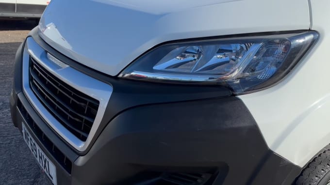 2025 Peugeot Boxer