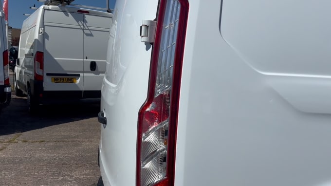 2025 Ford Transit Custom