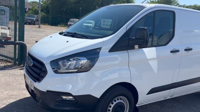 2025 Ford Transit Custom