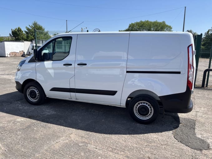 2025 Ford Transit Custom
