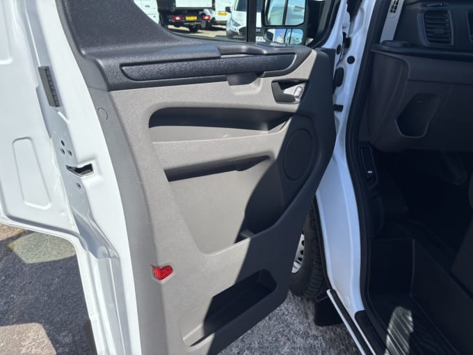 2025 Ford Transit Custom