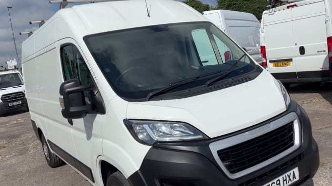2025 Peugeot Boxer