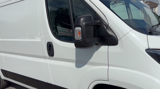 2025 Peugeot Boxer