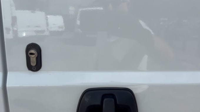 2025 Peugeot Boxer