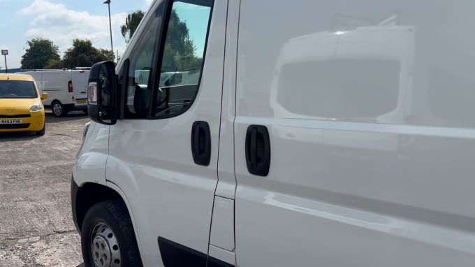 2025 Peugeot Boxer