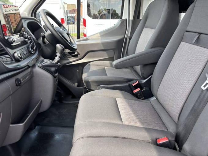 2025 Ford Transit