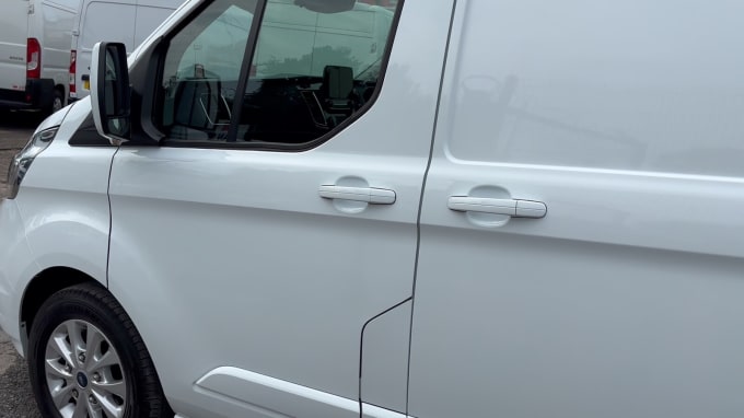 2025 Ford Transit Custom