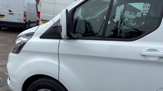 2025 Ford Transit Custom