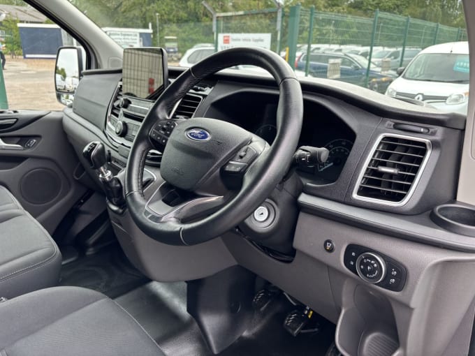 2025 Ford Transit Custom
