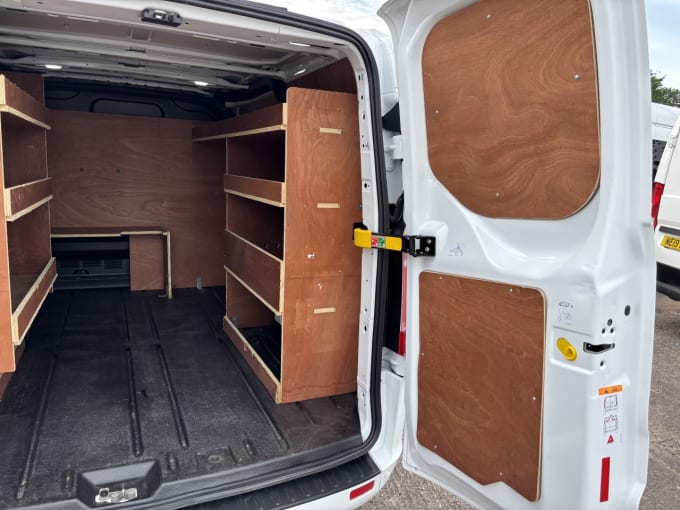 2025 Ford Transit Custom