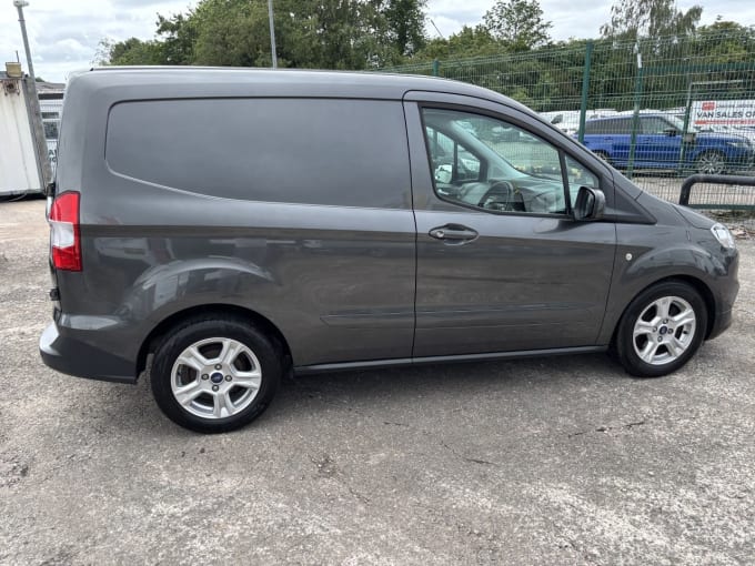 2025 Ford Transit Courier