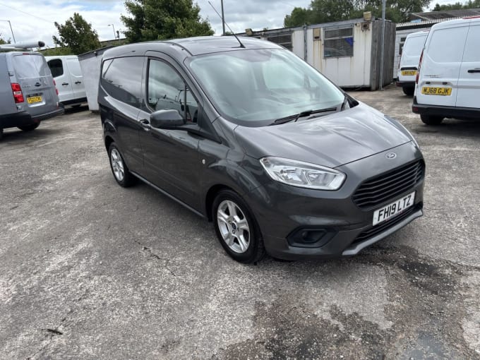 2025 Ford Transit Courier