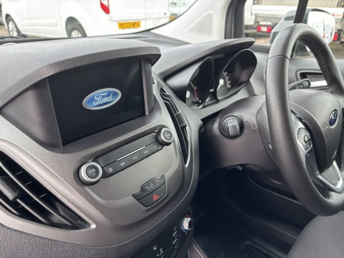 2025 Ford Transit Courier