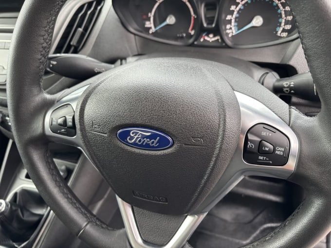 2025 Ford Transit Courier