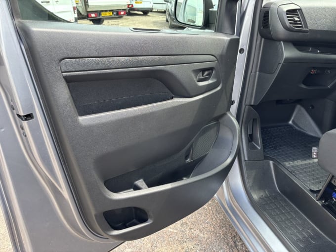 2025 Vauxhall Vivaro