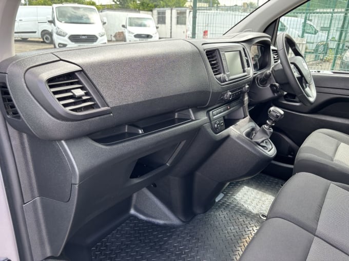 2025 Vauxhall Vivaro
