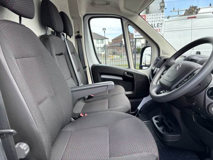 2025 Citroen Relay