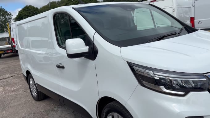 2025 Nissan Primastar