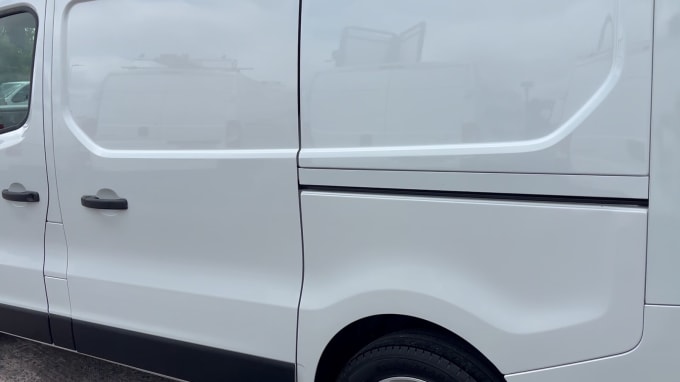 2025 Nissan Primastar