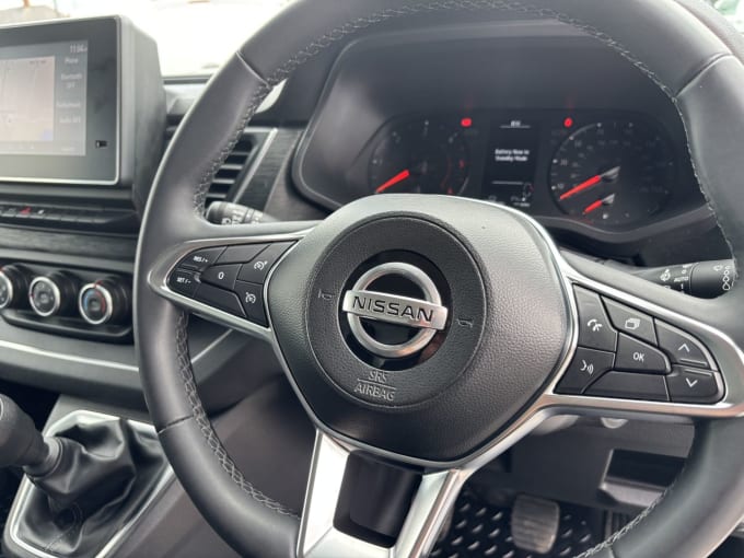 2025 Nissan Primastar