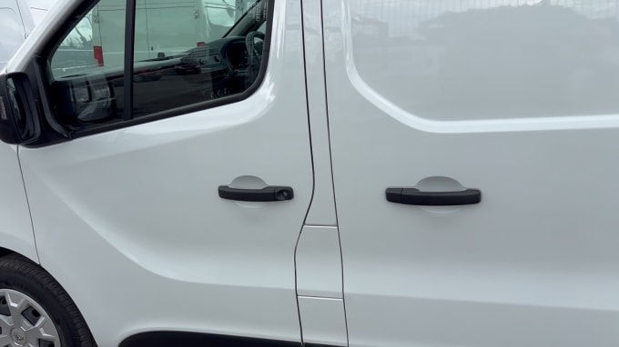 2025 Renault Trafic