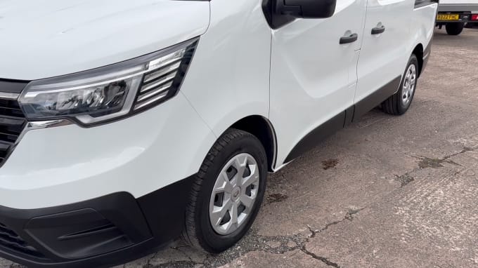 2025 Renault Trafic