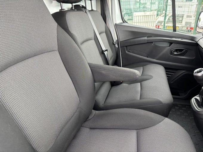 2025 Renault Trafic