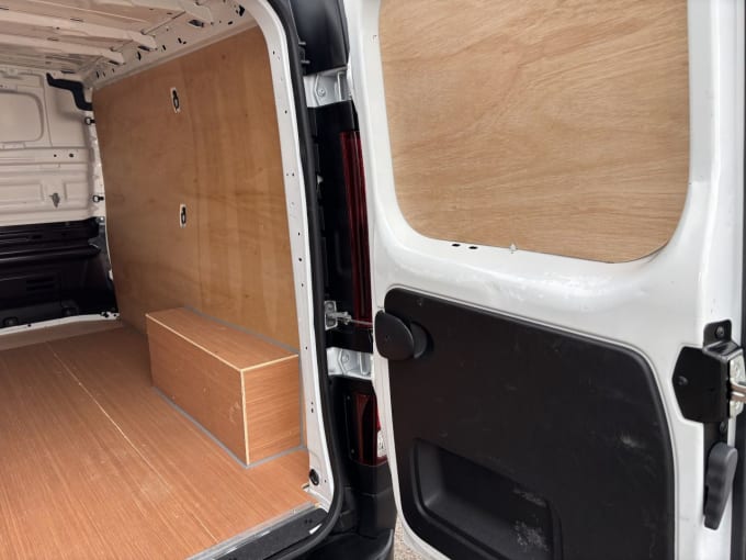 2025 Renault Trafic