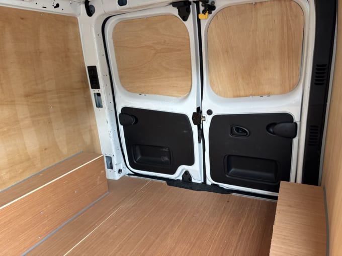 2025 Renault Trafic