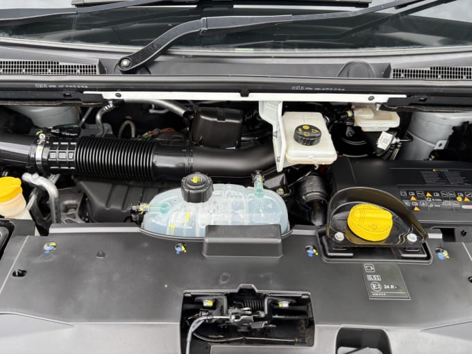 2025 Renault Trafic