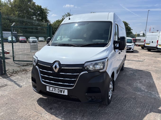 2025 Renault Master