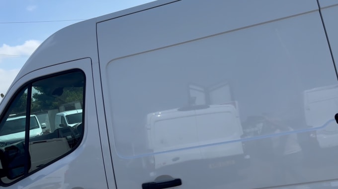 2025 Renault Master