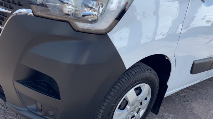 2025 Renault Master