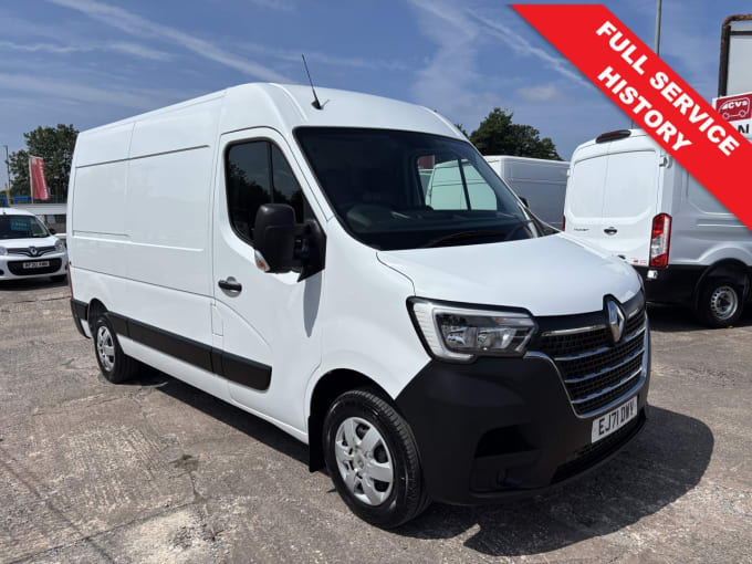 2025 Renault Master
