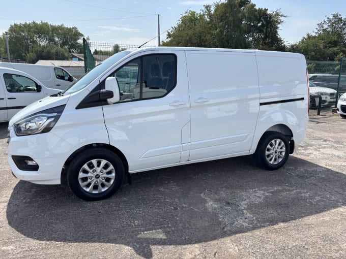 2025 Ford Transit Custom