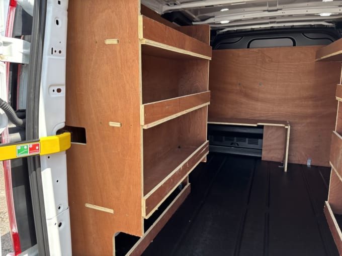 2025 Ford Transit Custom