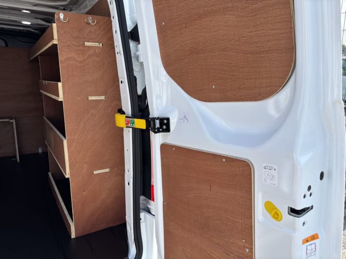 2025 Ford Transit Custom