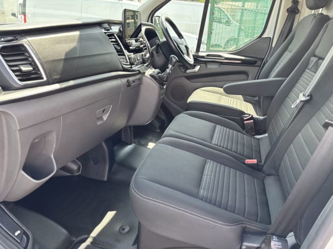2025 Ford Transit Custom