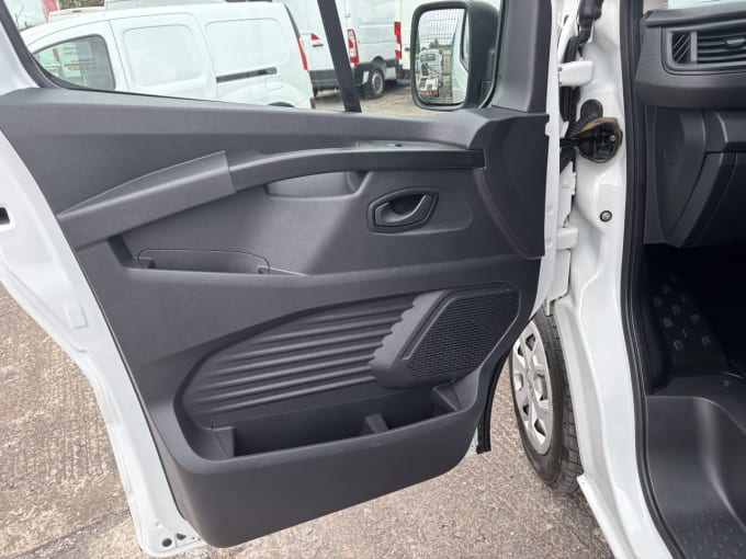 2025 Renault Trafic
