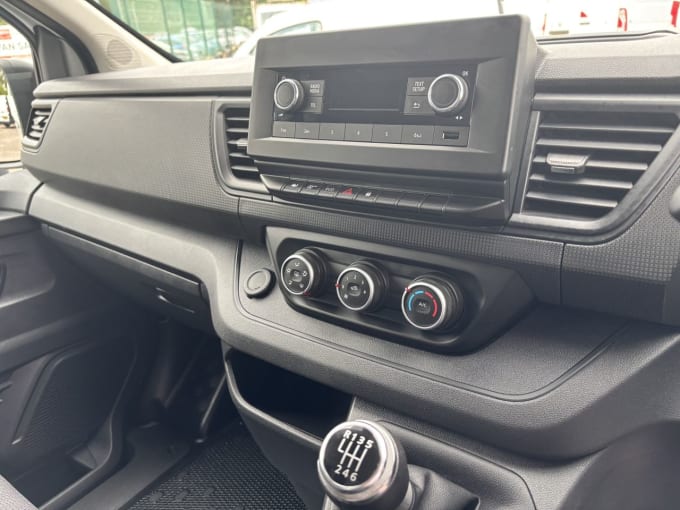 2025 Renault Trafic