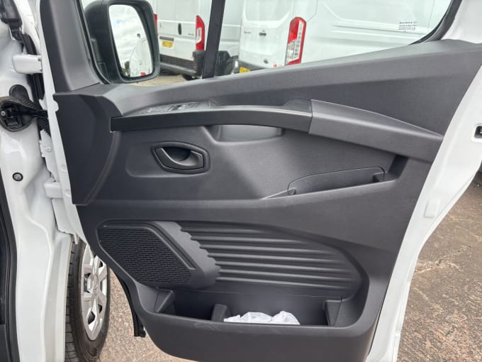 2025 Renault Trafic