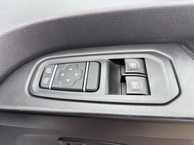 2025 Renault Trafic