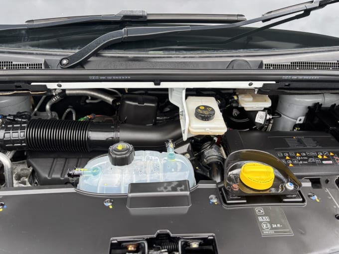 2025 Renault Trafic