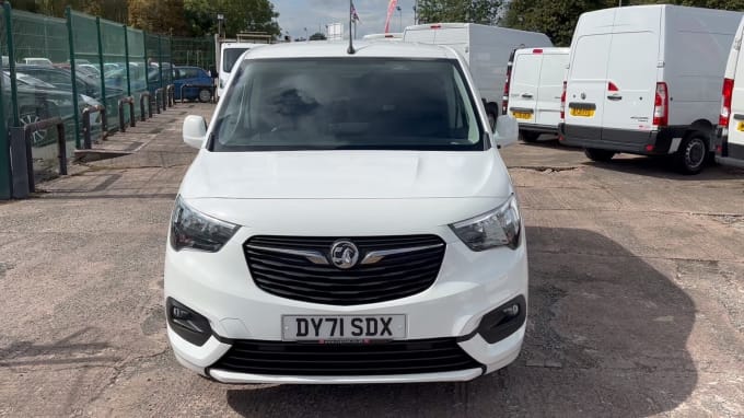 2025 Vauxhall Combo