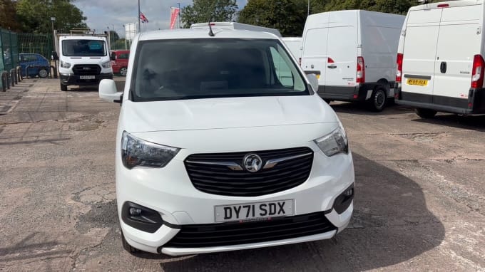 2025 Vauxhall Combo