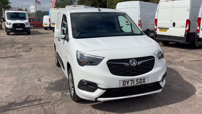 2025 Vauxhall Combo