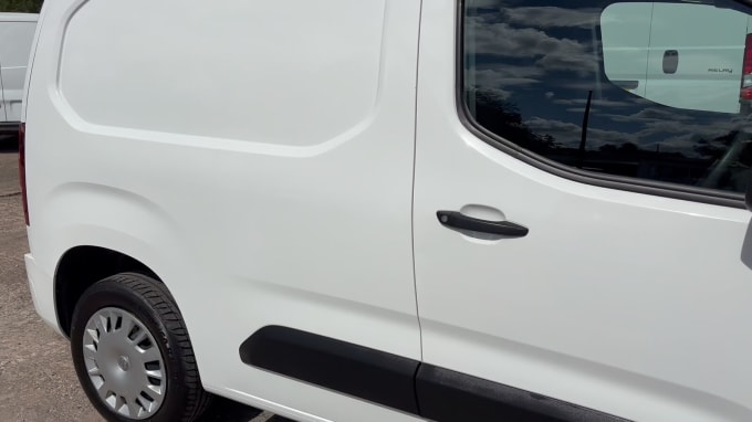 2025 Vauxhall Combo