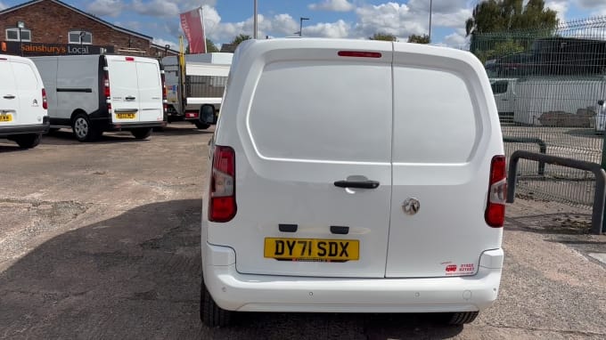 2025 Vauxhall Combo