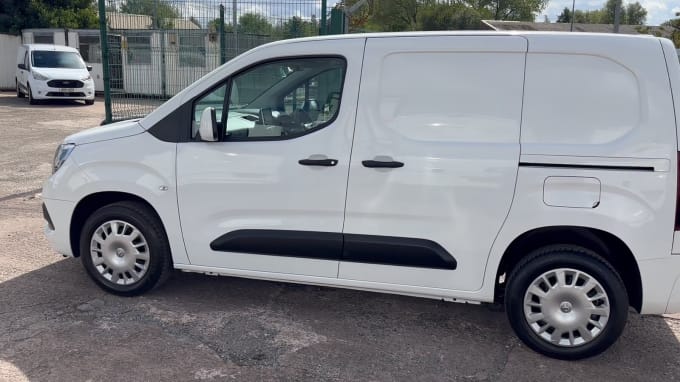 2025 Vauxhall Combo