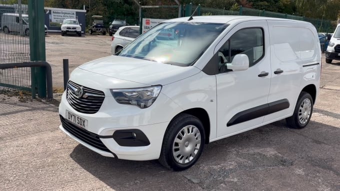 2025 Vauxhall Combo